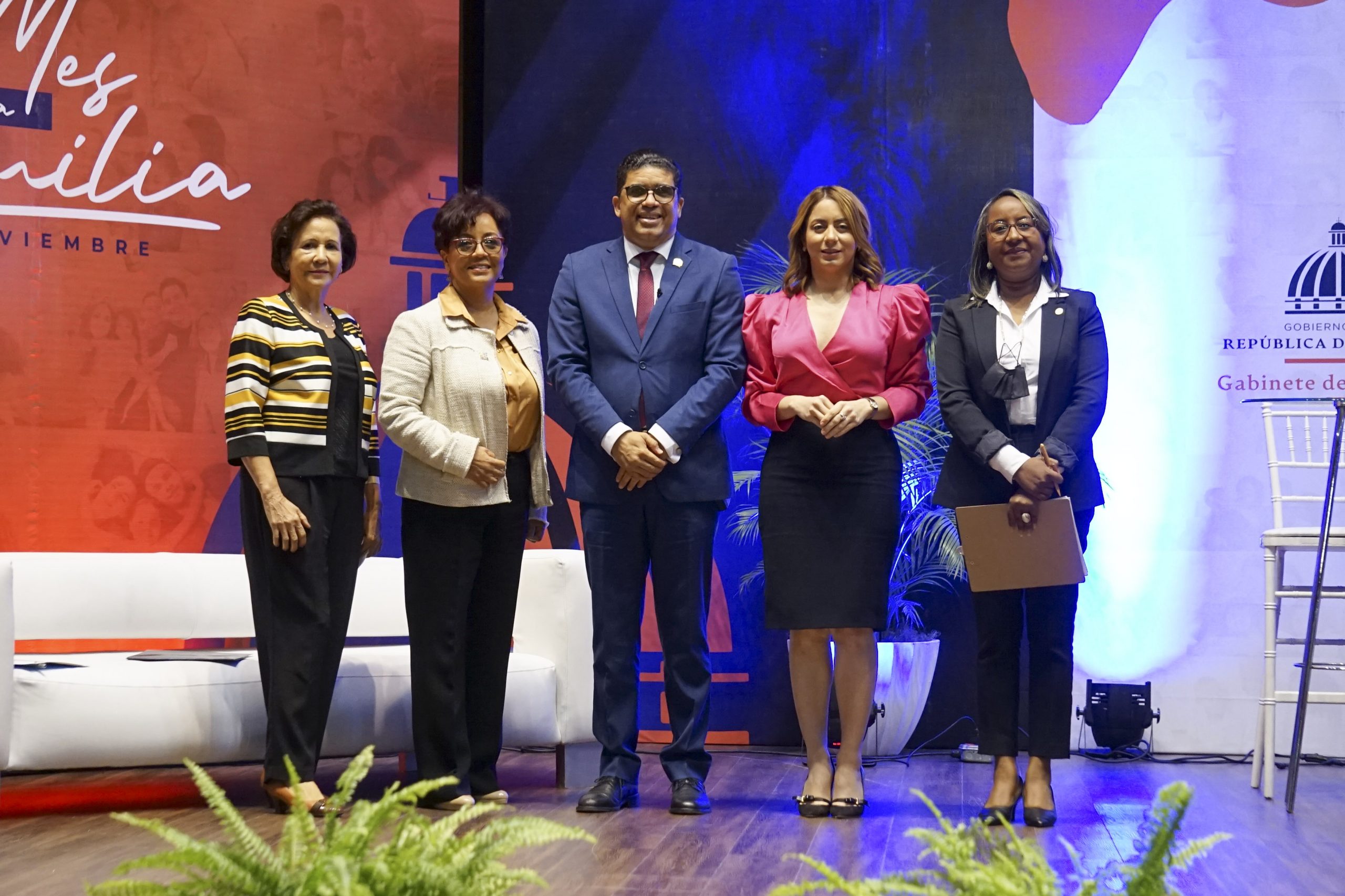 Articulan acciones para mejor la protección de familias dominicanos