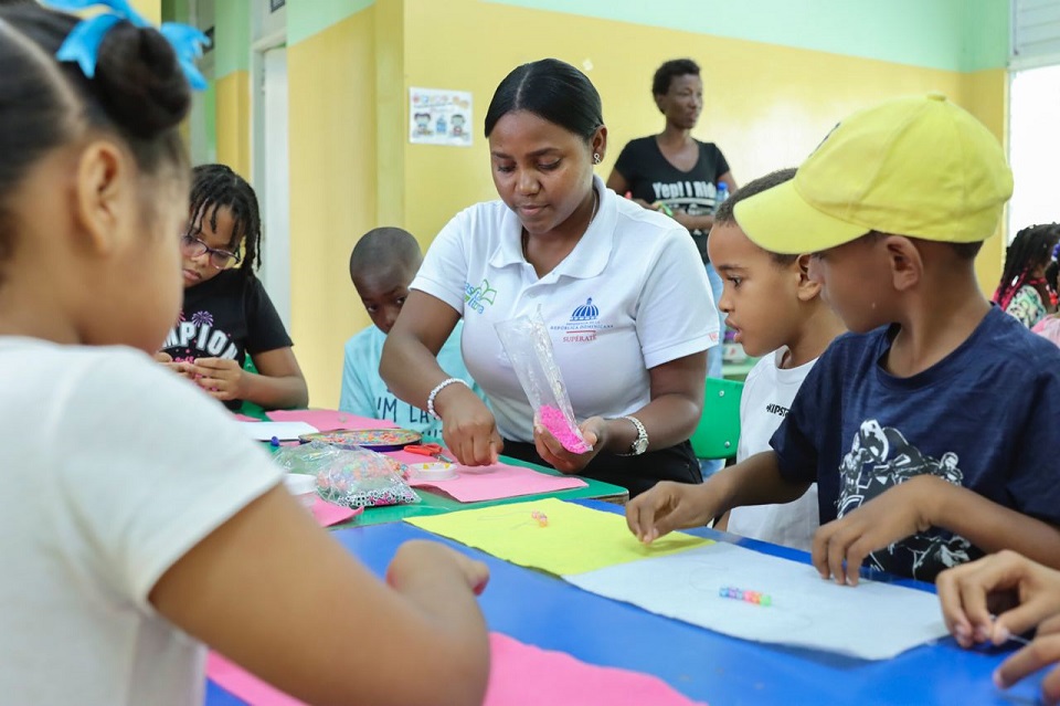 Supérate en tu Comunidad realizo consultas médicas generales e hizo entregas de medicamentos donados por el Programa de Medicamentos Esenciales.