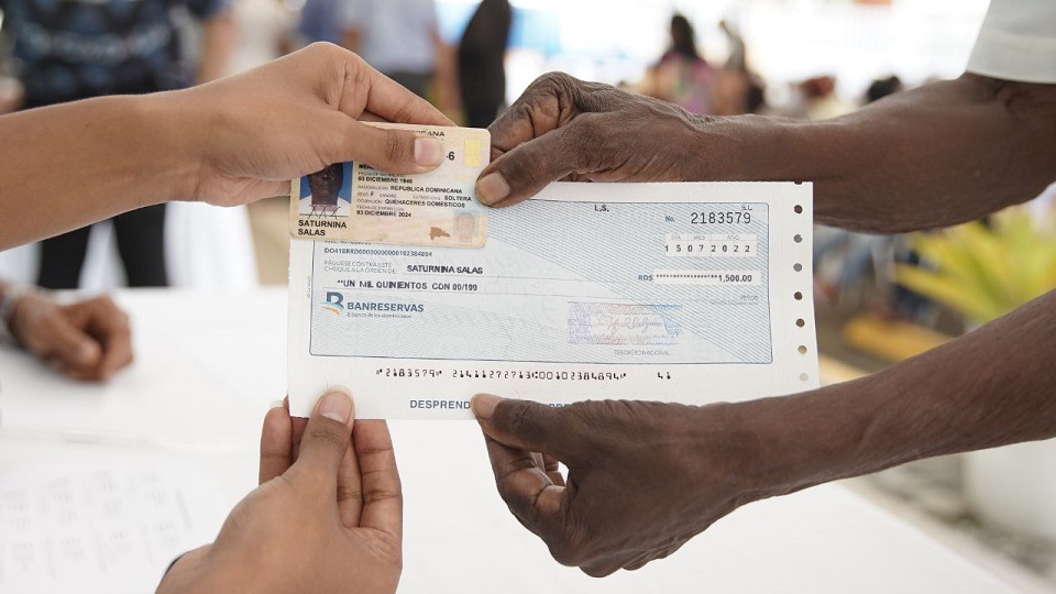 Las jornadas de entrega del Bono iniciarán el viernes 19 de agosto en diversas escuelas y clubes del Gran Santo Domingo.