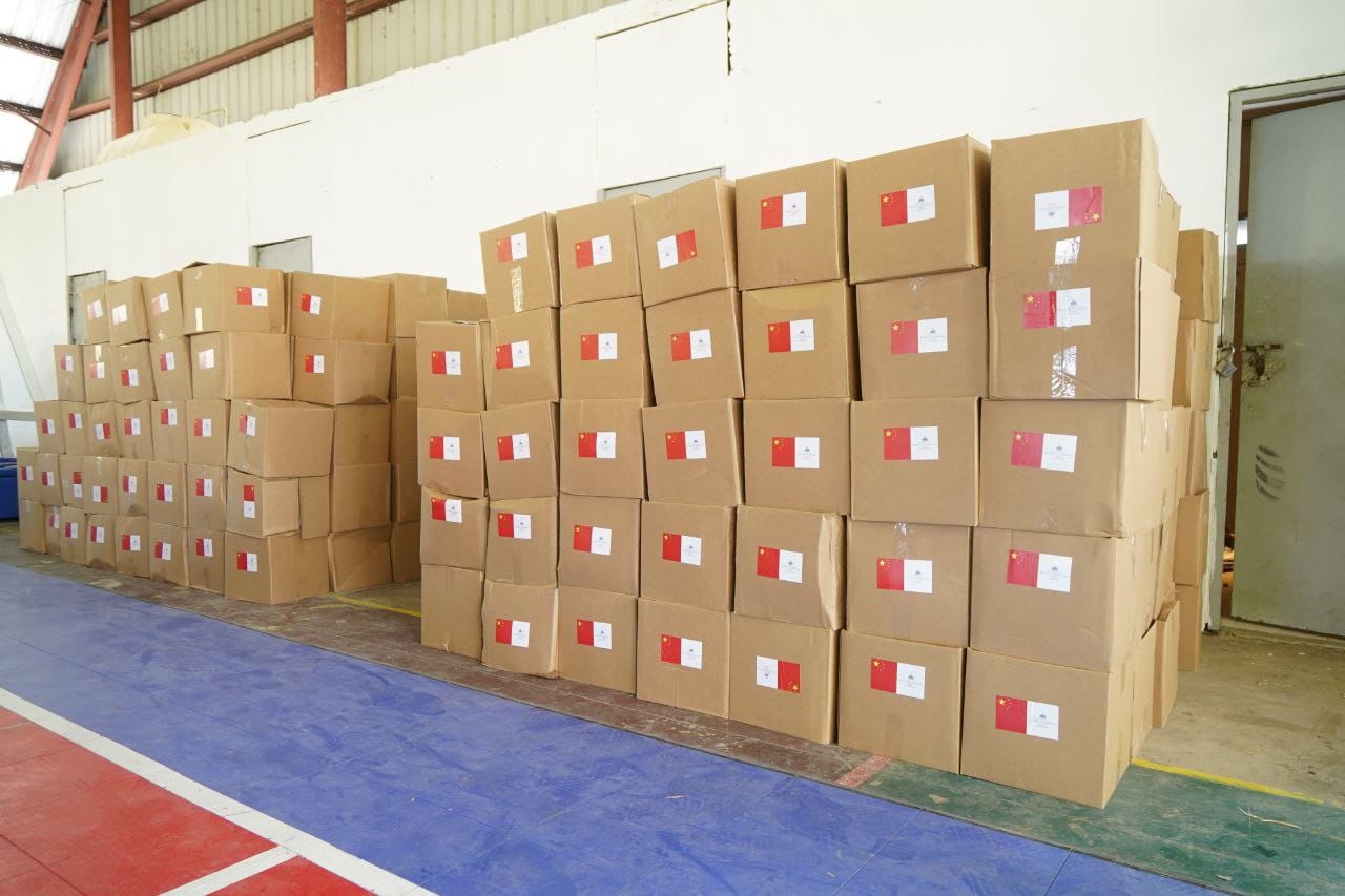 Las cajas con alimentos seran distribuidas por Superate entre las familias afectadas por Fiona en Miches