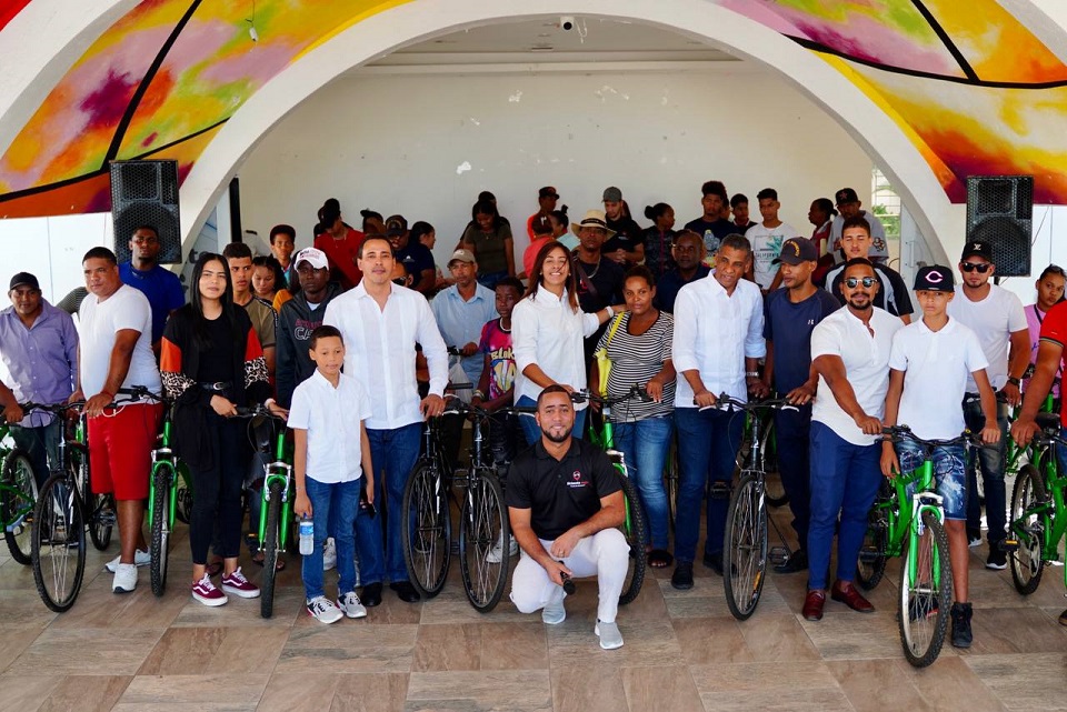 Superate dona 50 bicicletas a la iniciativa ¨Bici Movilidad RD