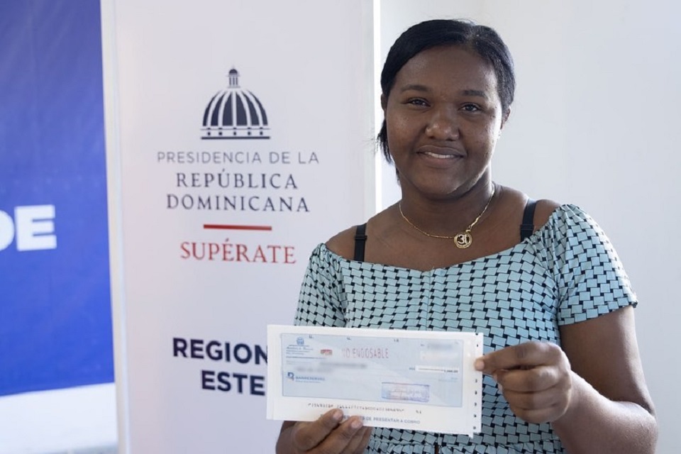 Las iniciativas y proyectos integrales de Superate beneficiaron a unos cuatro millones de dominicanos y dominicanas en condiciones de vulnerabilidad.