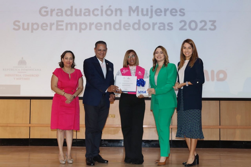Supérate gradúa 266 «Mujeres SUPEREmprendedoras»