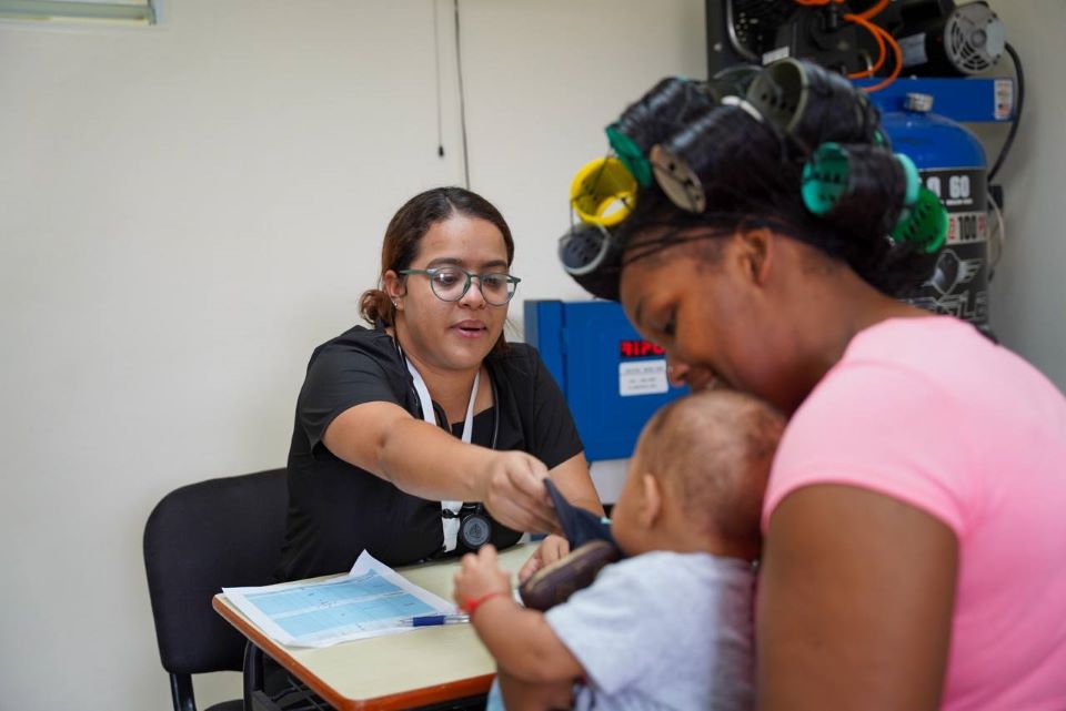 Fundación Rica, SNS y Supérate realizan operativo médico en Básima