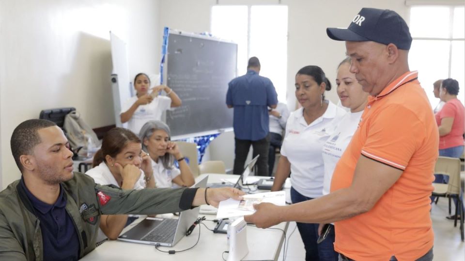 El reinicio de las jornadas de entrega de tarjetas Supérate será anunciado oportunamente