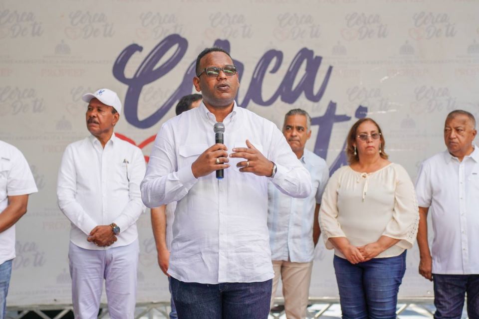 Wailly Lewis, subdirecto de Protección Social Supérate anuncia activación de Bono de Emergencia en San Cristóbal.