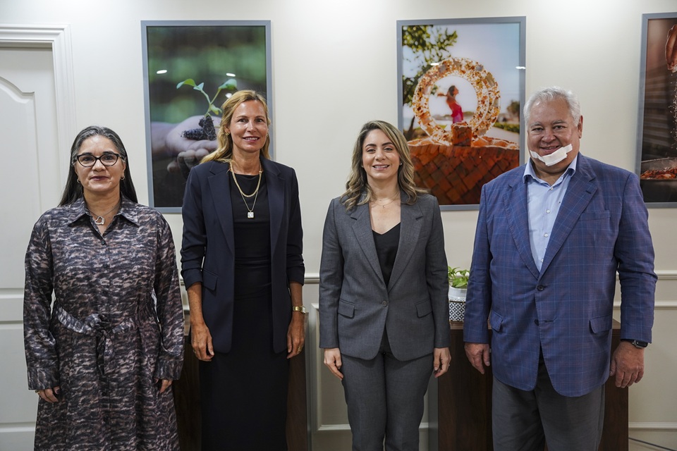 Trazan hoja de ruta para desarrollar seguros para personas vulnerables en República Dominicana