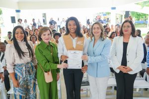 Desarrollo Social Supérate, INFOTEP y Fundación Rica gradúan 132 personas de cursos técnico vocacional (2)