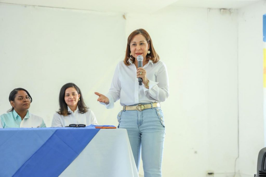 Directora general de Supérate, Mayra Jiménez