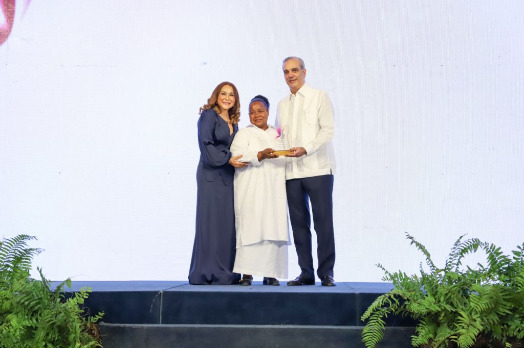 Reconocimiento Supérate Mujer 2026 (3) Reconocimiento Supérate Mujer 2026 (3)