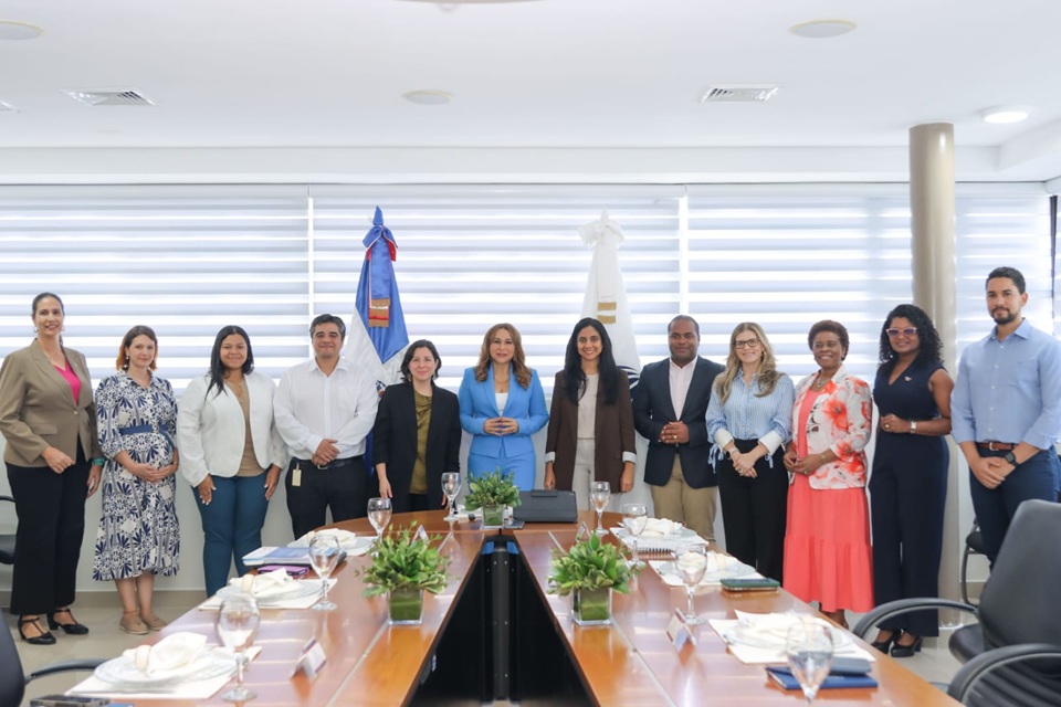 Supérate recibe misión de la CEPAL en aras de fortalecer la protección social y la inclusión laboral en República Dominicana