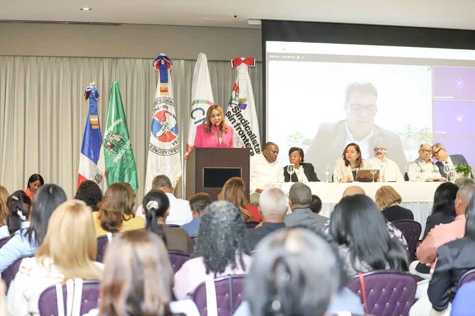 Mayra Jiménez destaca avances de la Política Nacional de Cuidados en la Primera Conferencia Nacional de Mujeres Trabajadoras