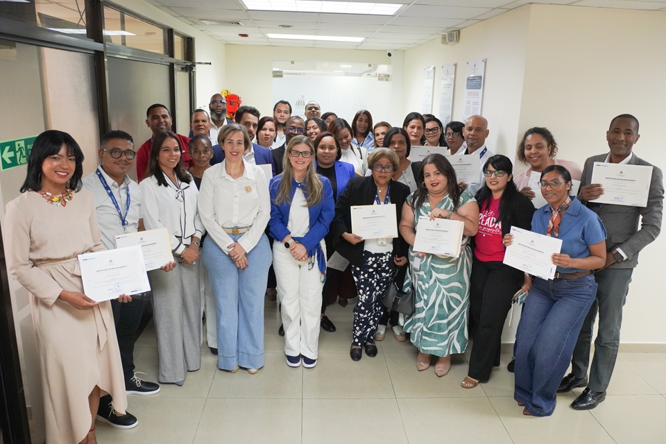 Supérate reconoce a servidoras y servidores por su “Excelencia con Valores”